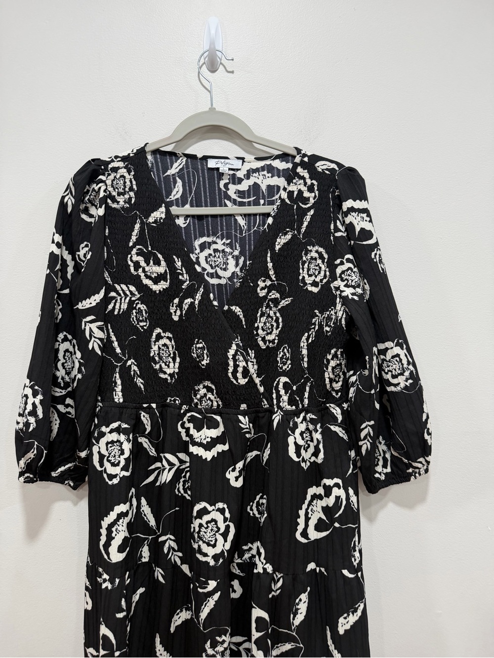 Polagram Black & Ivory Floral Smocked Midi Dress Size Large - Picture 3 of 10